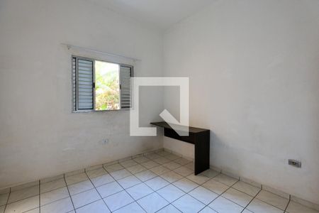 Quarto 2 de casa para alugar com 2 quartos, 85m² em Vila das Oliveiras, Taboão da Serra