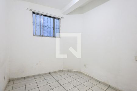 Quarto 1 de casa para alugar com 2 quartos, 85m² em Vila das Oliveiras, Taboão da Serra