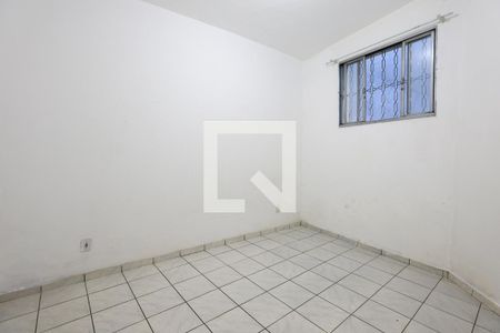 Quarto 1 de casa para alugar com 2 quartos, 85m² em Vila das Oliveiras, Taboão da Serra