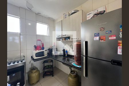 Cozinha de apartamento à venda com 3 quartos, 74m² em Califórnia, Belo Horizonte