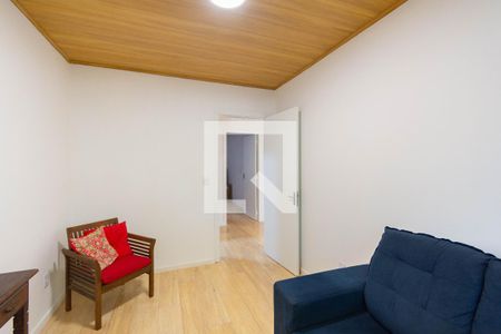 Casa à venda com 2 quartos, 77m² em Guajuviras, Canoas