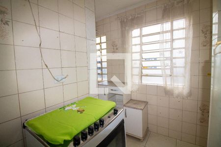 Cozinha de apartamento para alugar com 2 quartos, 48m² em Chácara Santana, São Paulo