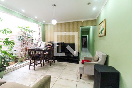 Casa para alugar com 2 quartos, 125m² em Vila Taquari, São Paulo