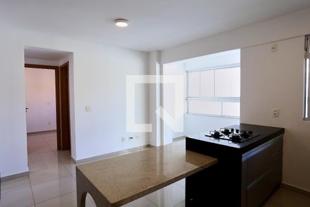 Sala/Cozinha de apartamento para alugar com 1 quarto, 77m² em Centro, Belo Horizonte