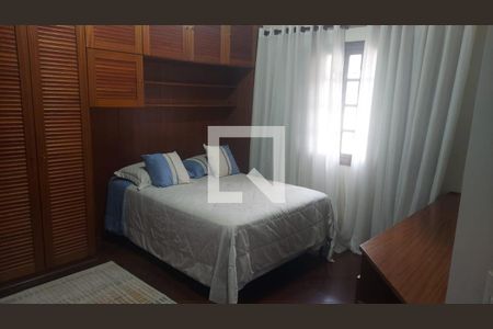 Casa à venda com 6 quartos, 500m² em Jardim Sao Bento, São Paulo