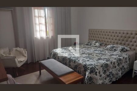 Casa à venda com 6 quartos, 500m² em Jardim Sao Bento, São Paulo