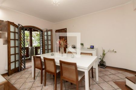 Casa à venda com 3 quartos, 223m² em Jardim Virginia Bianca, São Paulo
