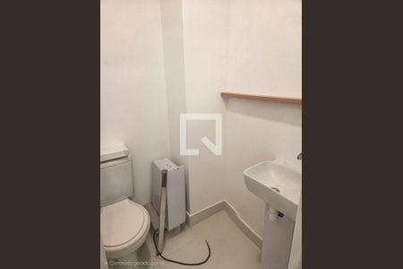Banheiro de apartamento para alugar com 2 quartos, 54m² em Presidente Altino, Osasco