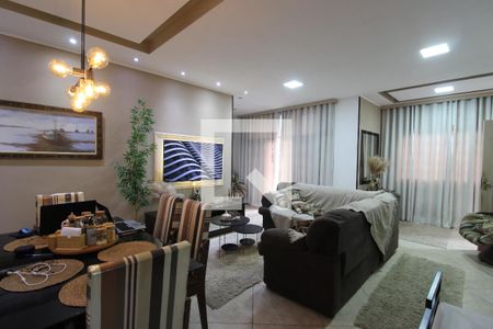 Sala de casa de condomínio à venda com 5 quartos, 340m² em Tanque, Rio de Janeiro
