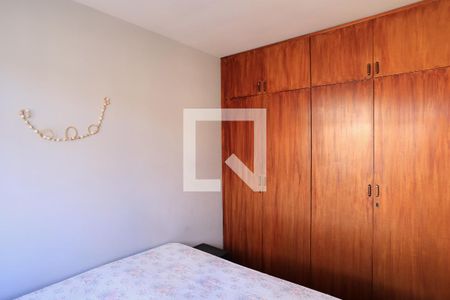 Quarto de apartamento à venda com 2 quartos, 82m² em Floresta, Belo Horizonte