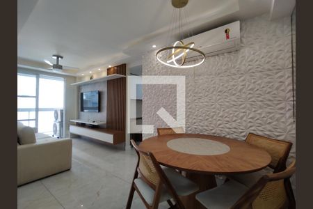 Sala de apartamento para alugar com 3 quartos, 70m² em Gardênia Azul, Rio de Janeiro