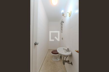Lavabo de apartamento para alugar com 3 quartos, 130m² em Bela Vista, São Paulo