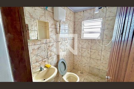 Banheiro de casa para alugar com 1 quarto, 55m² em Parque Jurema, Guarulhos