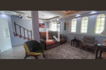 Casa para alugar com 5 quartos, 250m² em Jardim Primeiro de Maio (chacara Fazendinha), Osasco