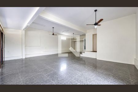 Sala de casa para alugar com 4 quartos, 486m² em Partenon, Porto Alegre