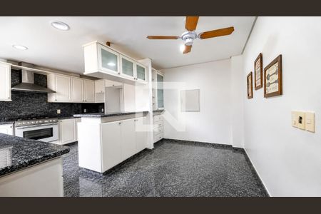 Cozinha de casa para alugar com 4 quartos, 486m² em Partenon, Porto Alegre