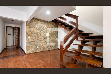 Sala de casa para alugar com 4 quartos, 486m² em Partenon, Porto Alegre