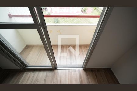 Sacada de apartamento à venda com 3 quartos, 69m² em Jardim do Estádio, Santo André
