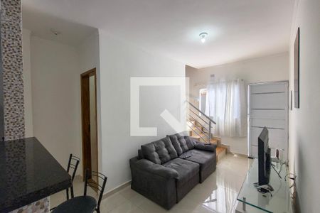 Sala de casa de condomínio para alugar com 2 quartos, 80m² em Balneario Japurá, Praia Grande