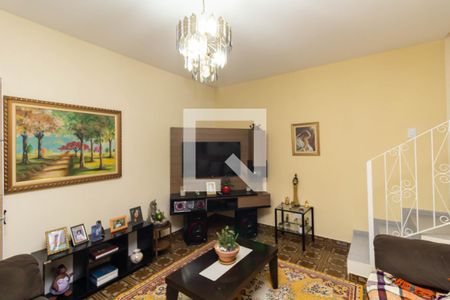Sala de casa para alugar com 3 quartos, 300m² em Jardim Robru, São Paulo