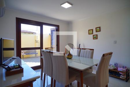 Sala de casa à venda com 2 quartos, 200m² em Partenon, Porto Alegre