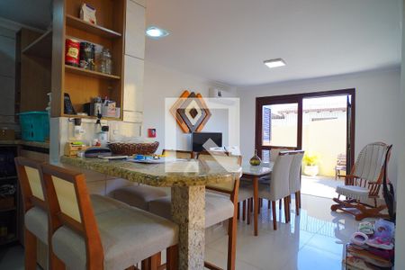 Sala de casa à venda com 2 quartos, 200m² em Partenon, Porto Alegre