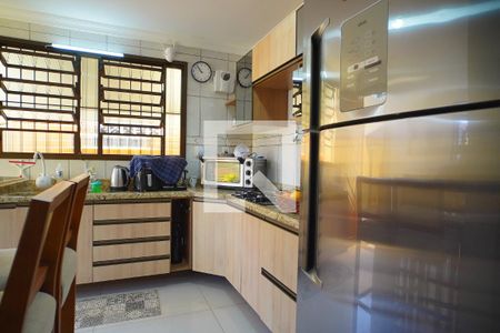 Cozinha  de casa à venda com 2 quartos, 200m² em Partenon, Porto Alegre