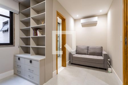 Quarto de apartamento para alugar com 3 quartos, 191m² em Recreio dos Bandeirantes, Rio de Janeiro