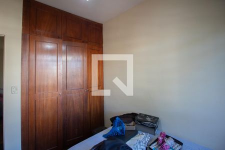 Quarto 1 de apartamento para alugar com 3 quartos, 80m² em Serrano, Belo Horizonte