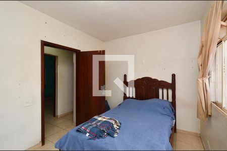 Quarto 1 de casa para alugar com 3 quartos, 120m² em São Cristóvão, Belo Horizonte