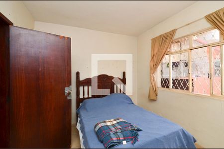 Quarto 1 de casa para alugar com 3 quartos, 120m² em São Cristóvão, Belo Horizonte
