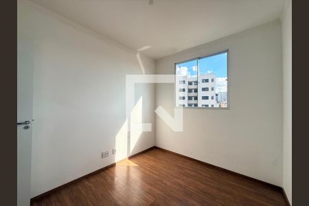 Quarto 1  de apartamento para alugar com 2 quartos, 47m² em Estoril, Belo Horizonte