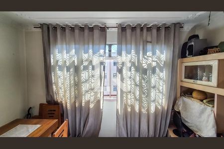 Sala de apartamento à venda com 2 quartos, 46m² em Irajá, Rio de Janeiro