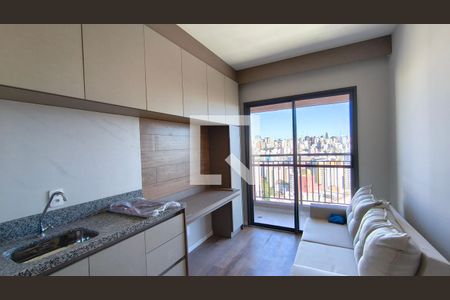 Sala de kitnet/studio para alugar com 1 quarto, 28m² em Liberdade, São Paulo