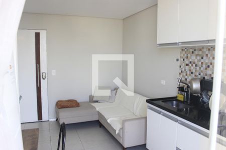 Sala e cozinha  de kitnet/studio à venda com 1 quarto, 39m² em Vila Augusta, Guarulhos