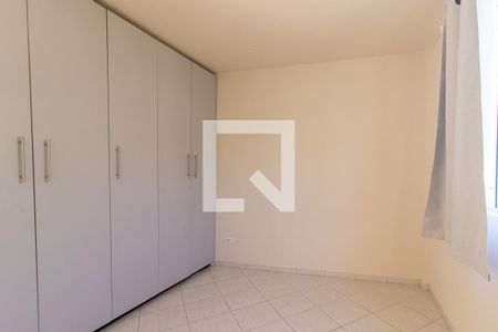 Quarto 2 de apartamento para alugar com 2 quartos, 54m² em Campo Comprido, Curitiba