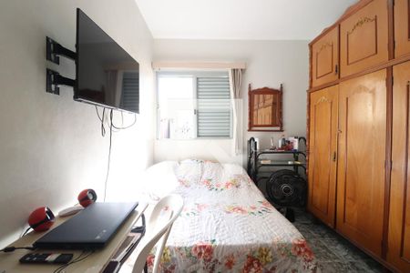 Quarto 2 de apartamento para alugar com 3 quartos, 75m² em Saraiva, Uberlândia