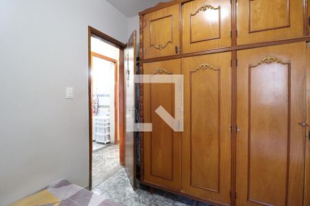 Quarto 1 de apartamento para alugar com 3 quartos, 75m² em Saraiva, Uberlândia