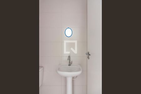 Banheiro da Suíte de casa à venda com 2 quartos, 64m² em Jardim D’abril, Osasco