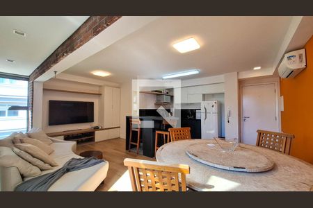 Sala e Cozinha de apartamento à venda com 1 quarto, 80m² em Jardim Paulista, São Paulo