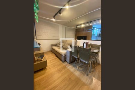 Sala de apartamento para alugar com 2 quartos, 44m² em Jardim Iris, São Paulo