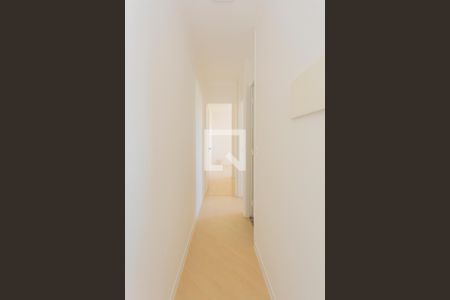 Corredor dos quartos de apartamento à venda com 2 quartos, 48m² em Vila Arriete, São Paulo