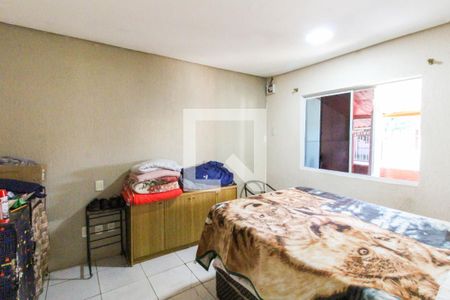 Quarto 1 de casa à venda com 3 quartos, 180m² em Guajuviras, Canoas