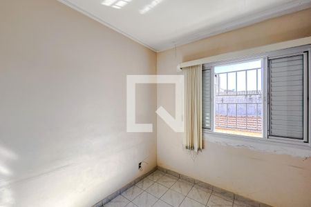 Quarto 2 de casa à venda com 3 quartos, 220m² em Vila Invernada, São Paulo
