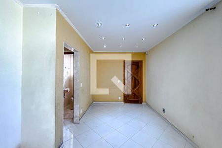 Sala de casa à venda com 3 quartos, 220m² em Vila Invernada, São Paulo