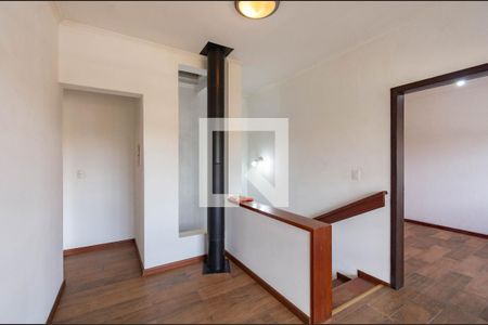 Casa para alugar com 4 quartos, 281m² em Fátima, Canoas