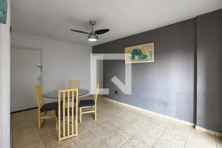Sala de apartamento para alugar com 2 quartos, 70m² em Aviação, Praia Grande