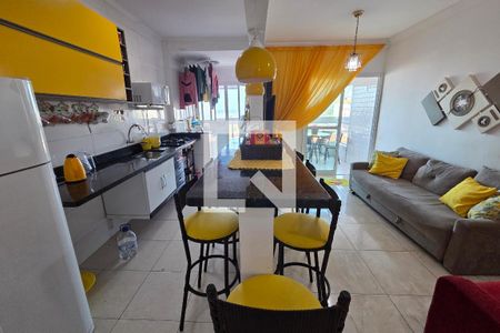 Sala de apartamento para alugar com 2 quartos, 67m² em Guilhermina, Praia Grande