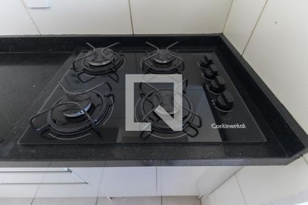 Sala - Cozinha de apartamento para alugar com 2 quartos, 32m² em Vila Carmosina, São Paulo