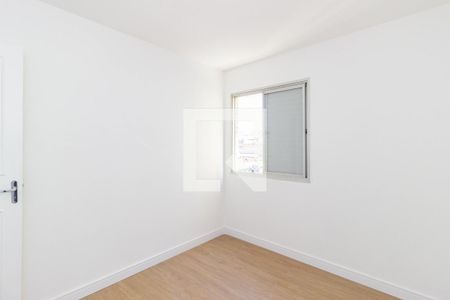 Quarto 1 de apartamento para alugar com 2 quartos, 52m² em Vila Jaraguá, São Paulo